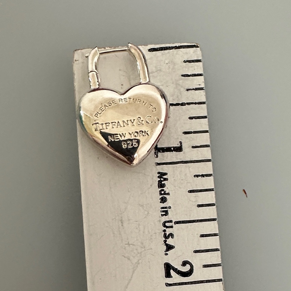 Tiffany & Co. Silver Heart Earrings 100% Authentic - Picture 8 of 10